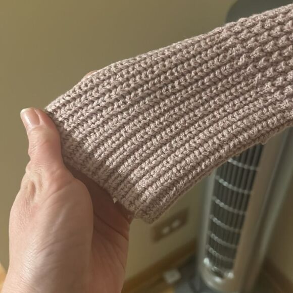 American Eagle light pink knit open Cardigan - Picture 3 of 7